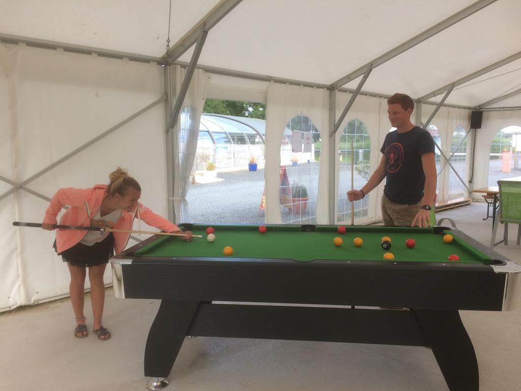 Camping Le Clos De Balleroy Zewnętrze zdjęcie